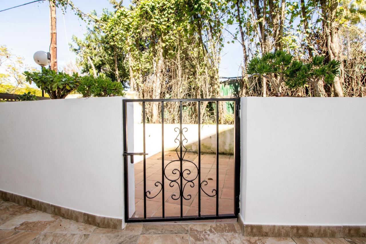 Perfectly Located Beachside Apartment In Elviria มาร์เบยา ภายนอก รูปภาพ