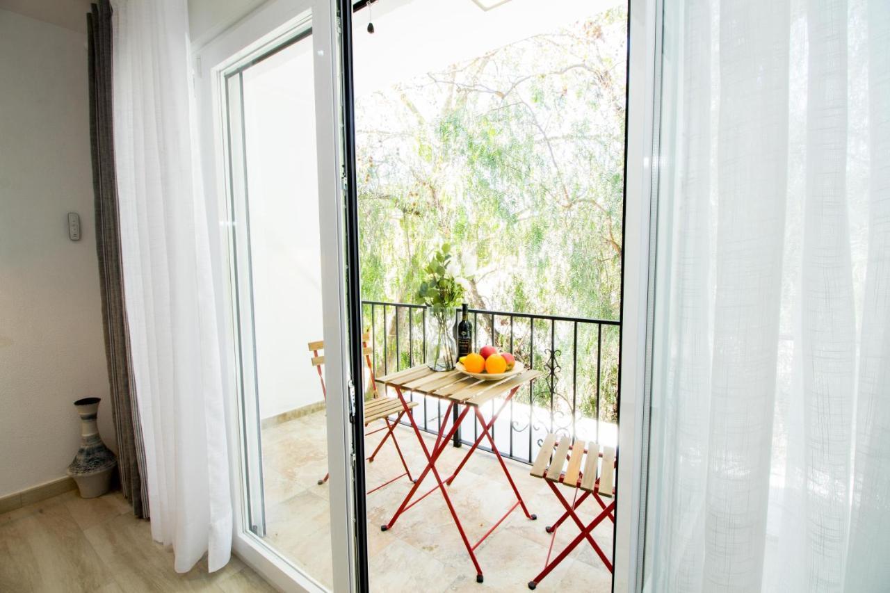 Perfectly Located Beachside Apartment In Elviria มาร์เบยา ภายนอก รูปภาพ